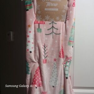 PINK Holiday Christmas Tree Blanket 60×70"